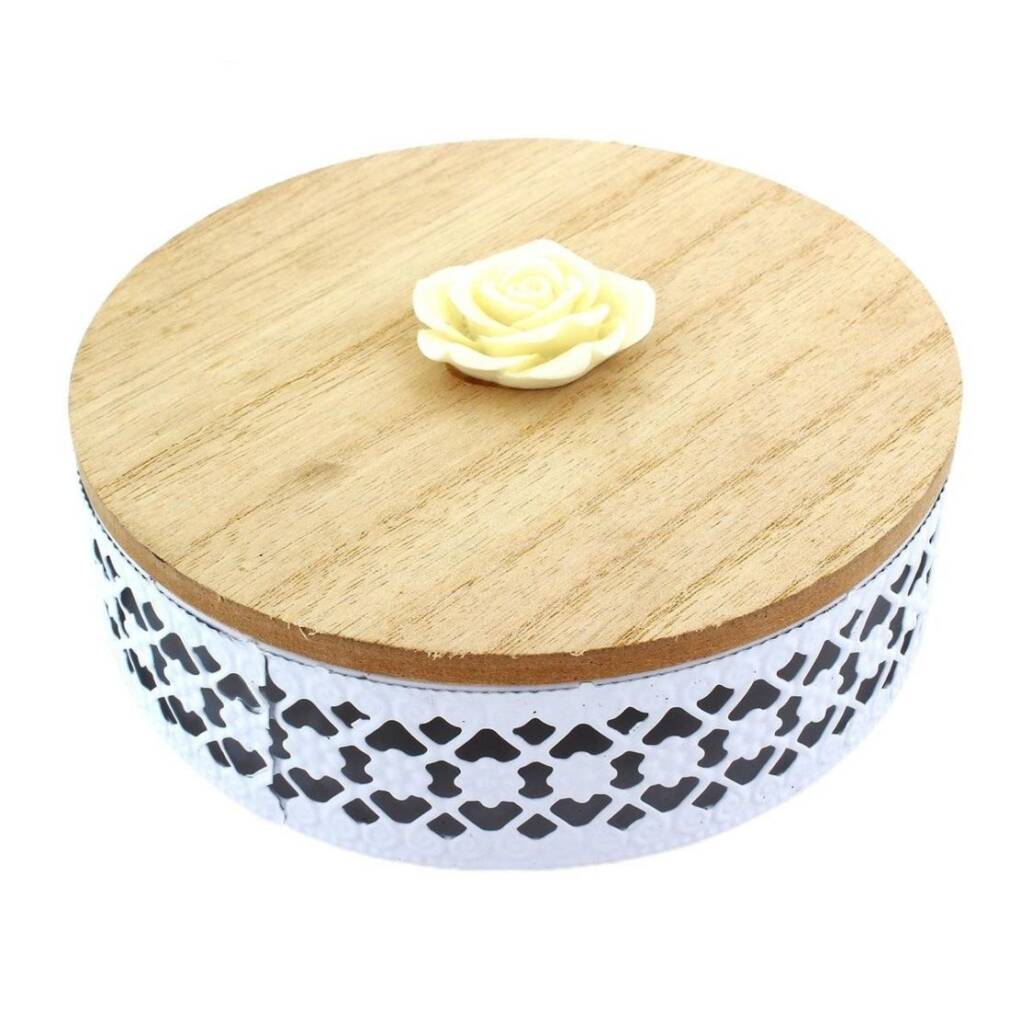 Dekoratīvā kastīte