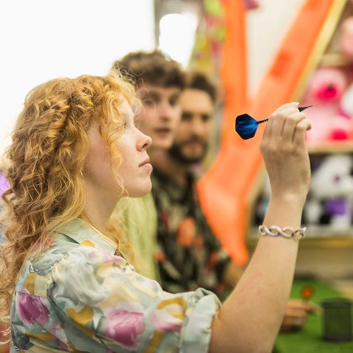 Šautriņu komplekts  un aksesuāri