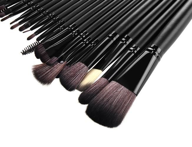 Kosmētikas otu komplekts