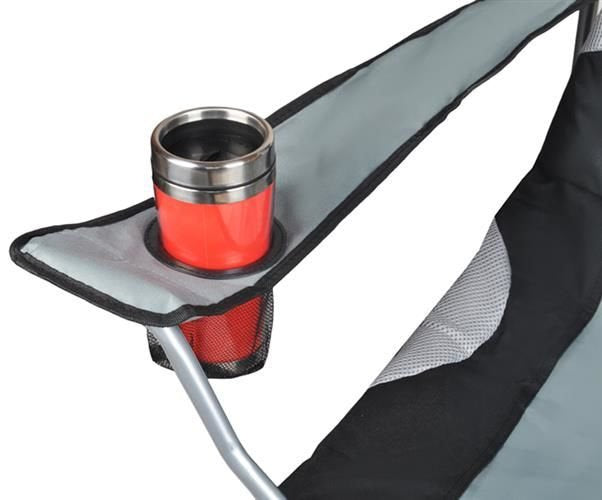 Melns un pelēks makšķerēšanas krēsls