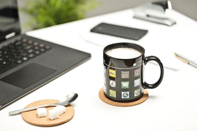 Krāsu maināmā krūze APPS