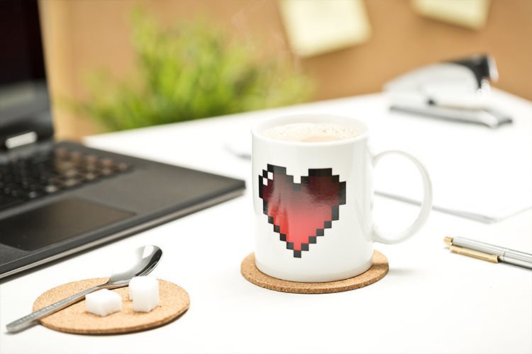 Pikseļu sirds krūze