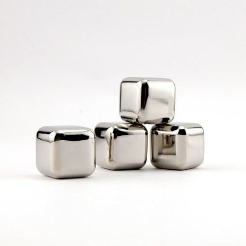 Metāla ledus gabaliņi