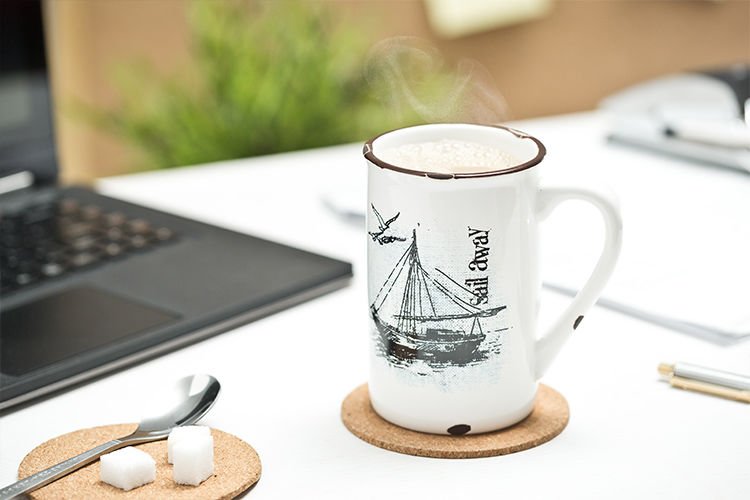 Retro porcelāna krūze - Burājiet prom