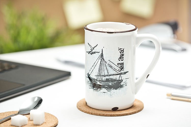 Retro porcelāna krūze - Burājiet prom