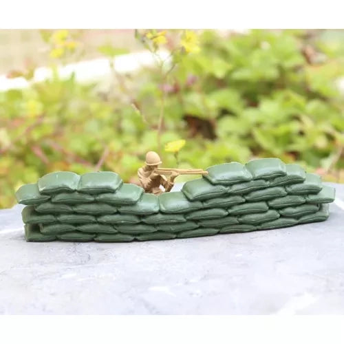 Militārā bāze 300 gabali