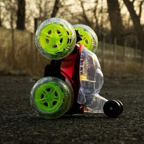 Akrobātu automašīna "Crazy Twister" sarkana