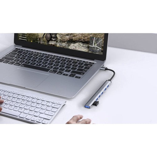 Izoxis USB centrmezgls - 1 ports 3.2 + 6 porti 2.0