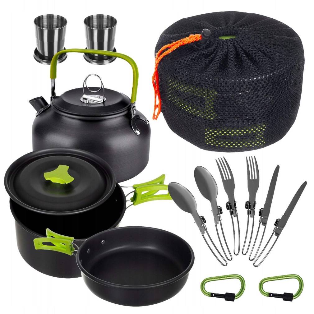 Virtuve ar piederumiem