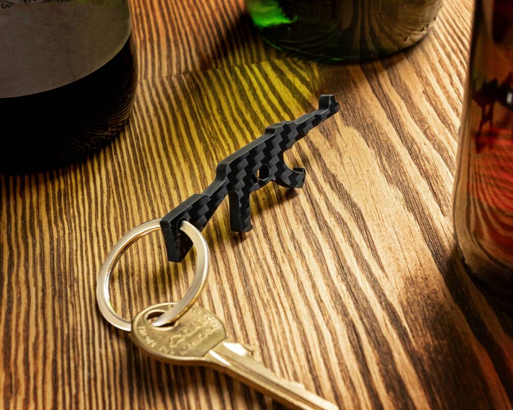 Pudeļu attaisāmais, atslēgu piekriņš Ak-47 (oglekļa šķiedra)