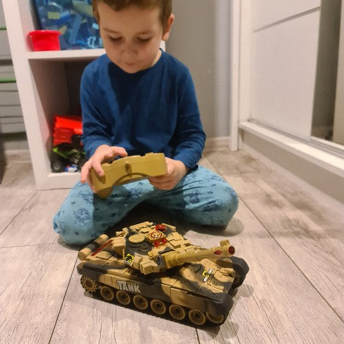 Tanks ar vadības pulti