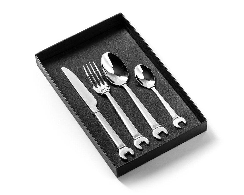 Uzgriežņu atslēgas galda piederumi - SPĒCIJAS UZTRIEŽAS