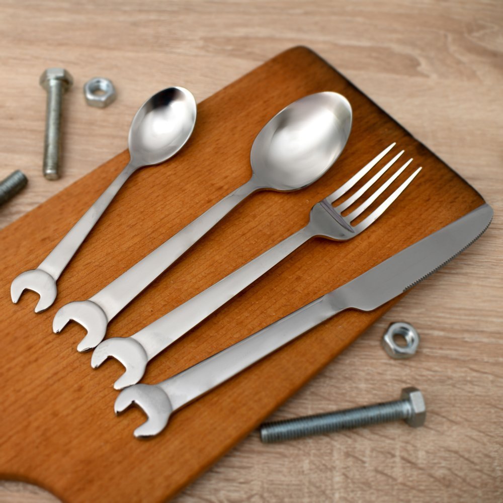 Uzgriežņu atslēgas galda piederumi - SPĒCIJAS UZTRIEŽAS