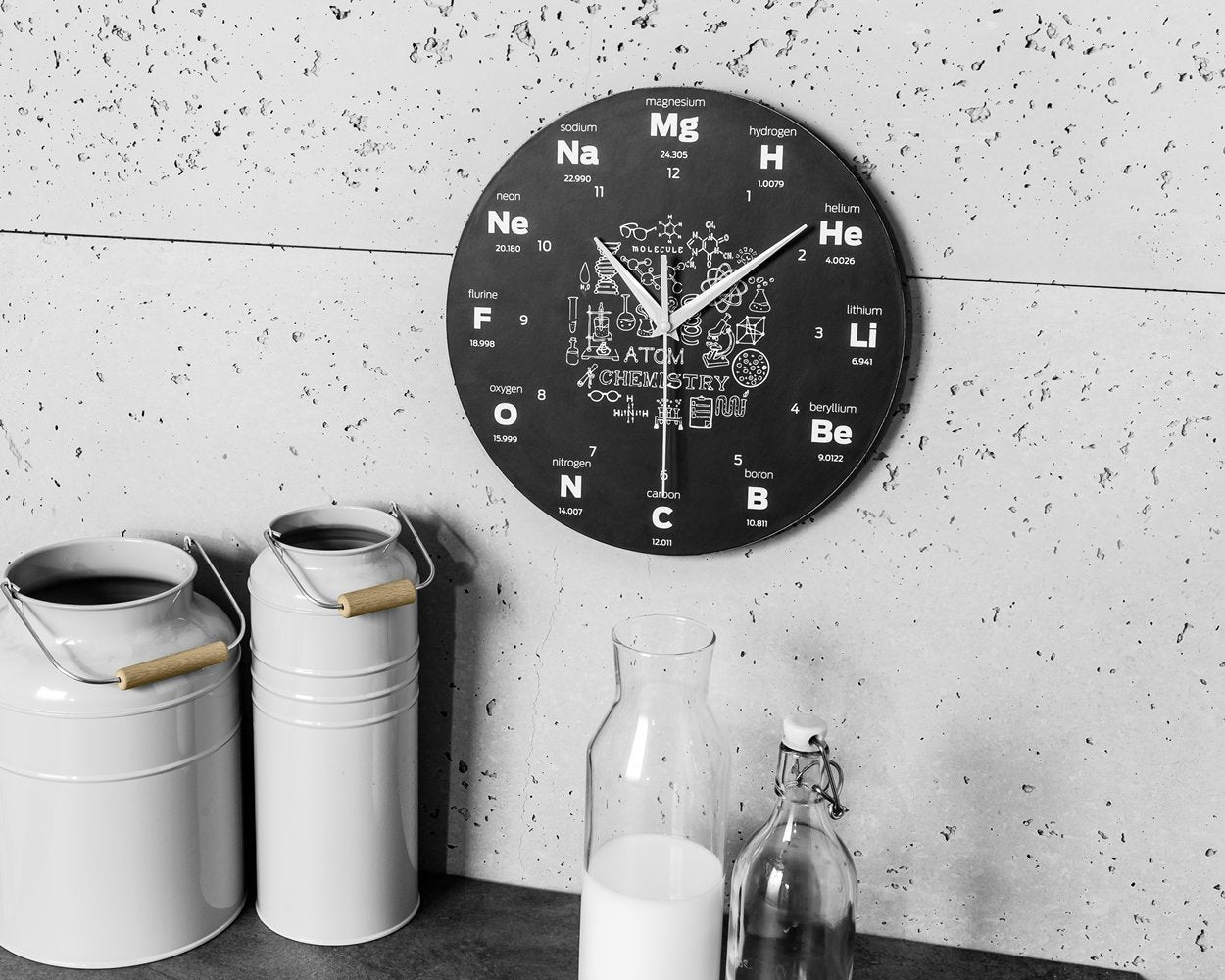 Sienas pulkstenis ĶĪMIJA