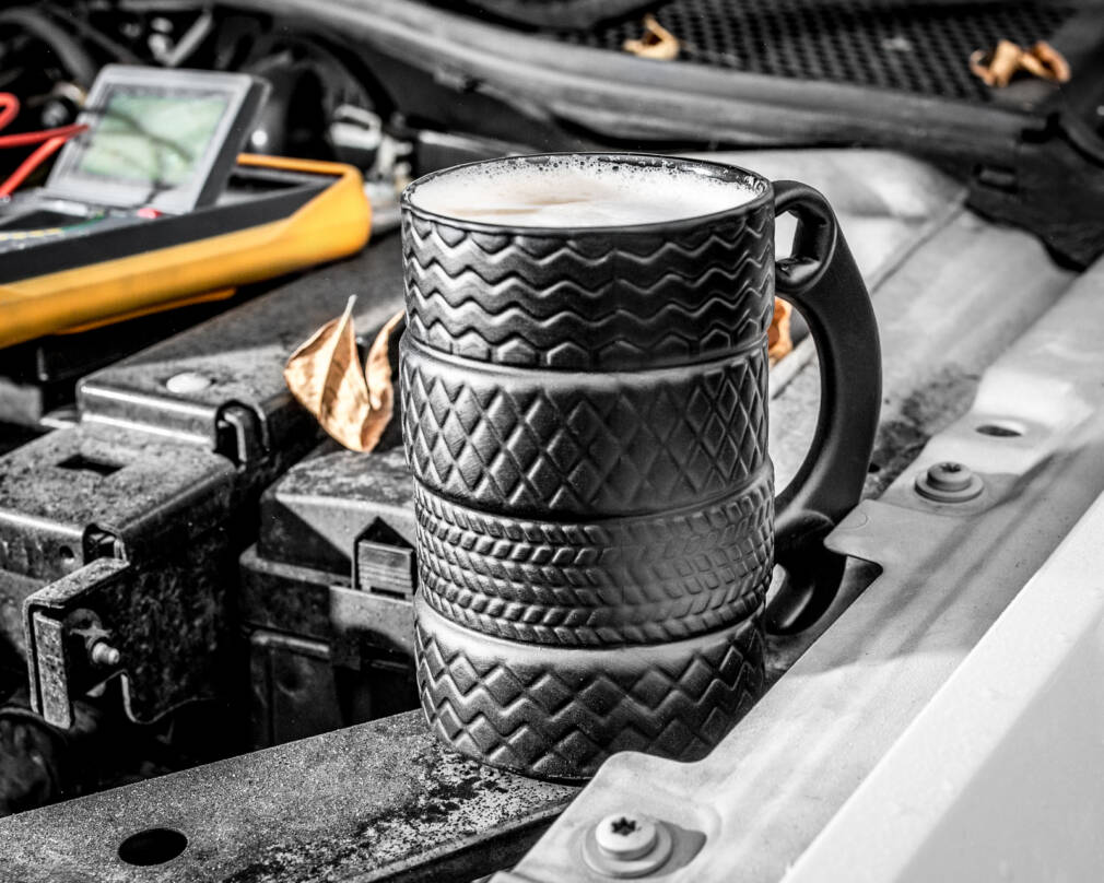 RIEPAS keramiskā krūze WATRES ROKTURIS