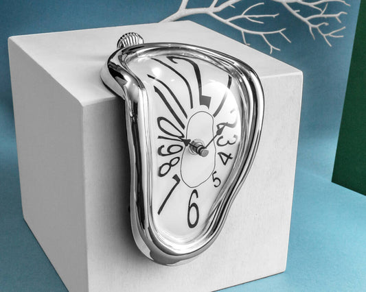 Kūstošais pulkstenis - ARĀBU CIARI