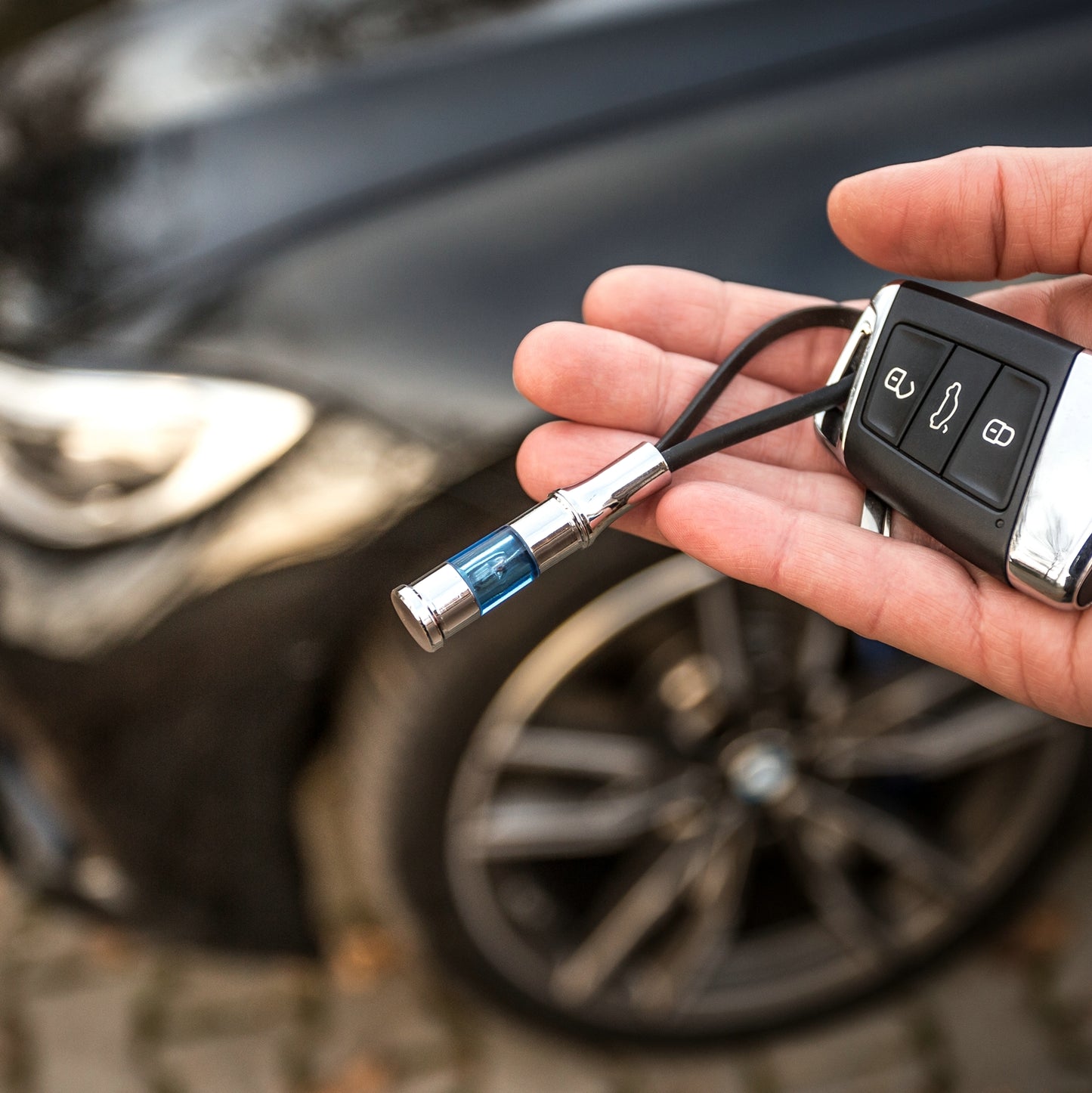 Antistatisks atslēgu piekariņš