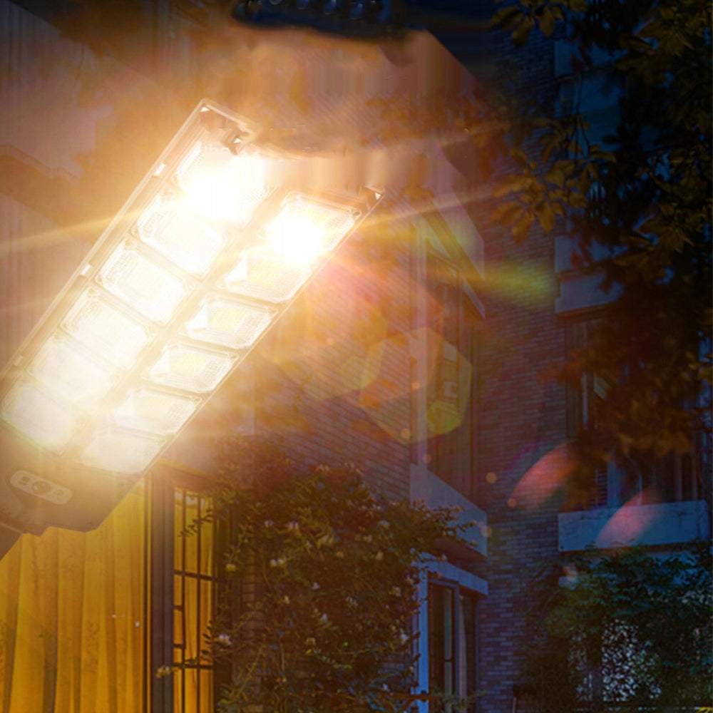 Āra lampa ar saules paneli 504 LED