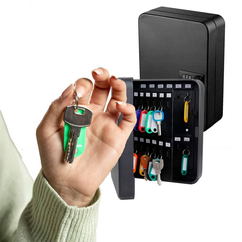 Atslēgu kaste ar slēdzeni