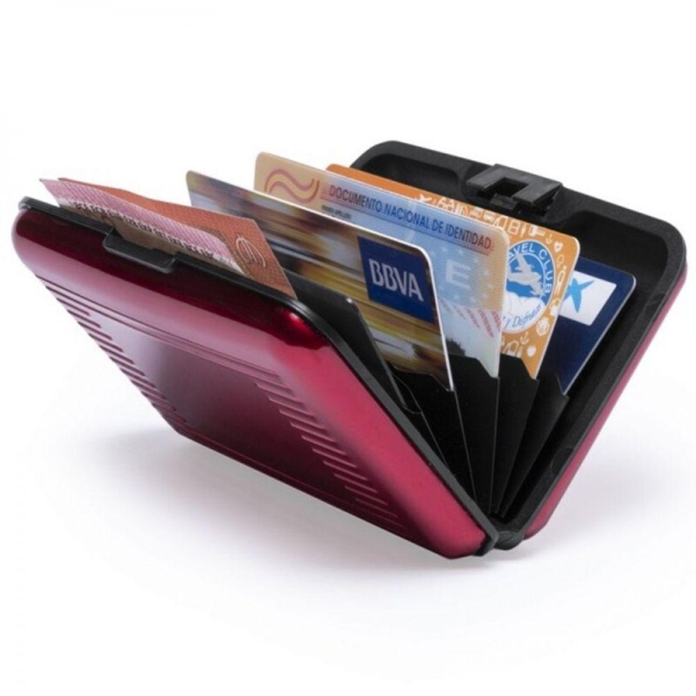 Karšu turētājs ar aizsardzību pret RFID lasītājiem