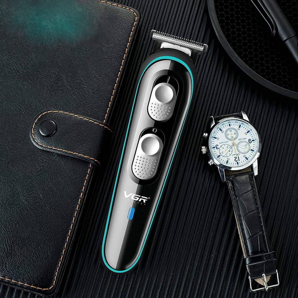 Matu un bārdas griežamā mašīnīte trimmeris ar 4 uzgaļiem un akumulatoru