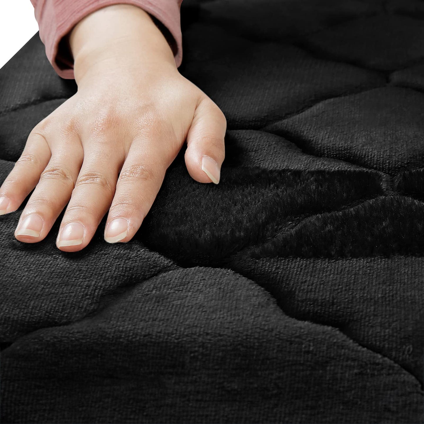 Vannas istabas paklājs melns