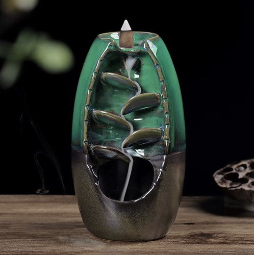 Smaržīgs kamīns - ūdenskritums