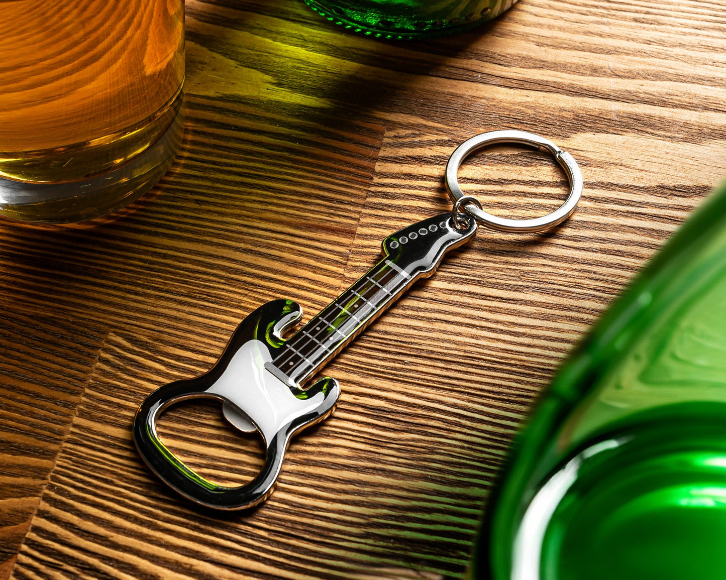 Elektriskās ģitāras attaisāmais ar magnētu - MELNS