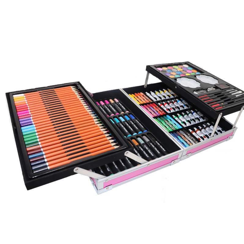 Mākslas komplekts 145 gab.