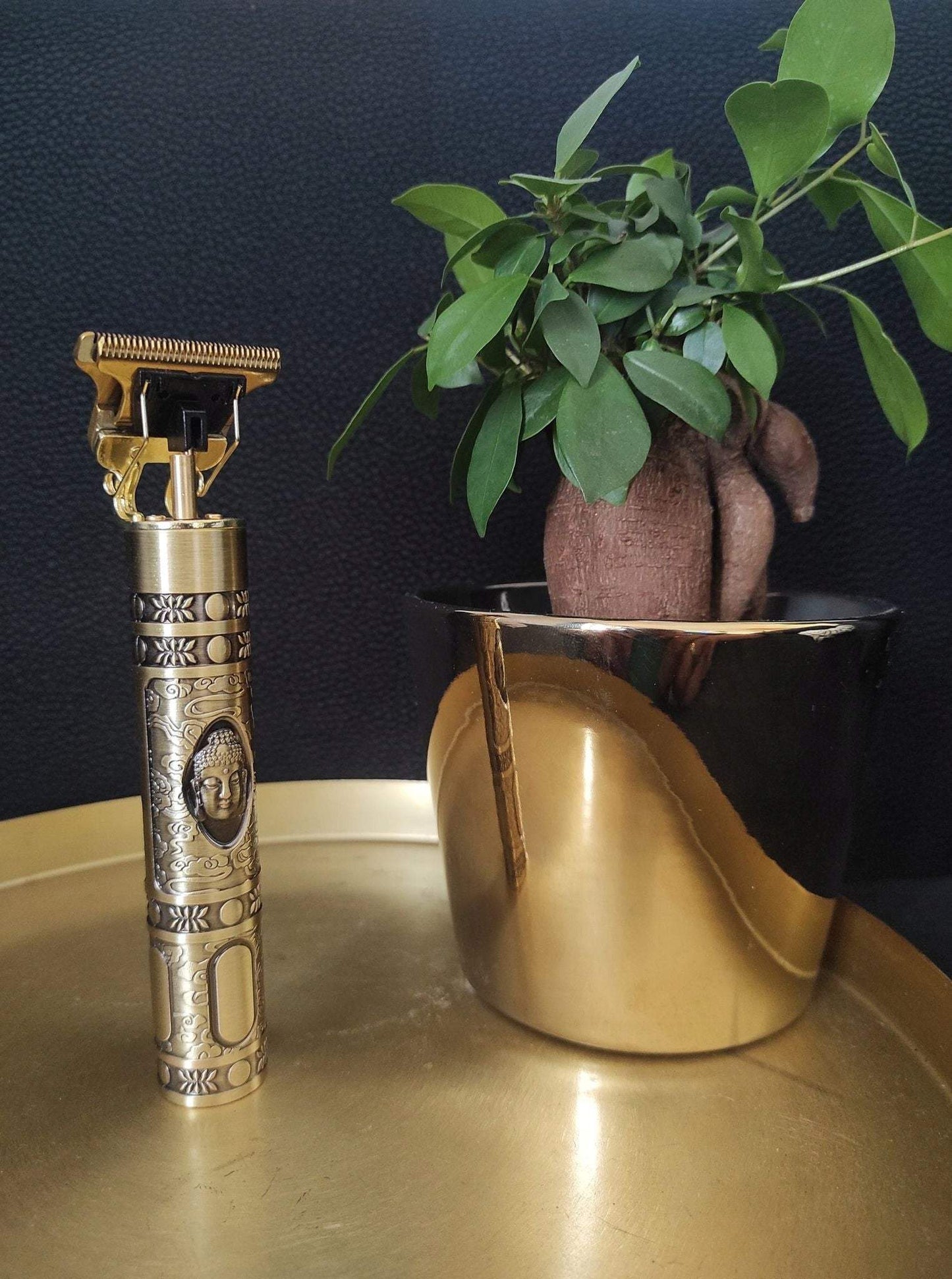 Bezvadu matu un bārdas trimmeris