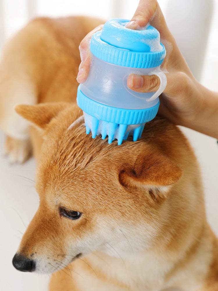 Silikona birste ar šampūna dispenseri mājdzīvniekiem