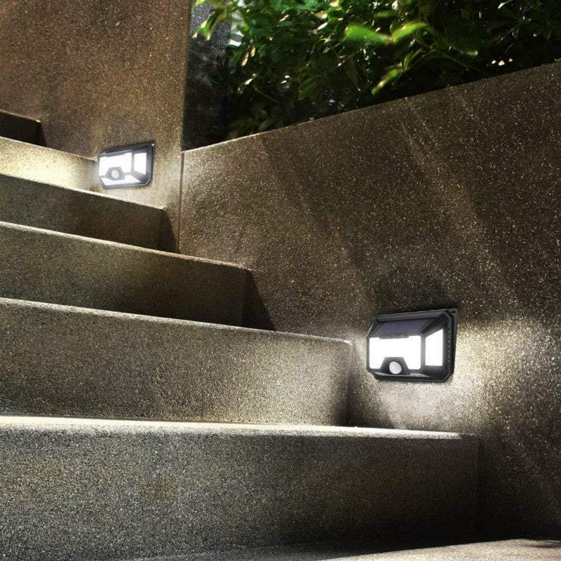 Ārā lampa ar saules paneļiem un kustības sensoru ūdensizturīga