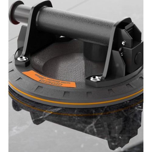 Vakuuma piesūceknis ar sūkni