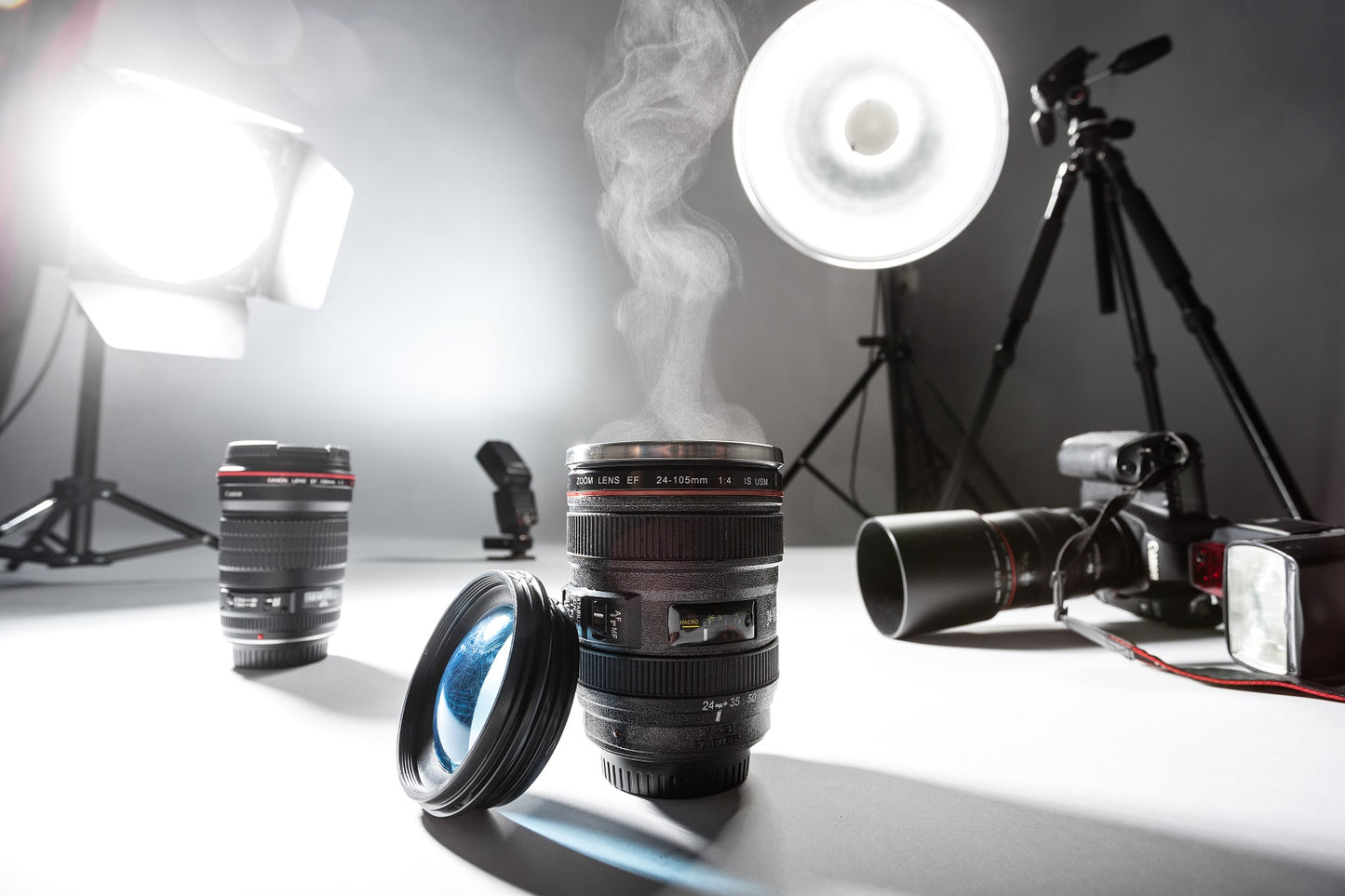 Krūze objektīvs, termokrūze ar vāciņu.