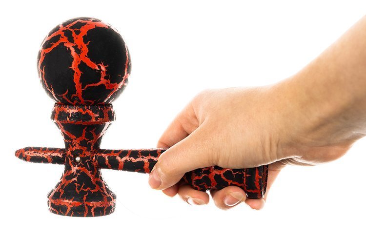 Koka kendama - sarkana