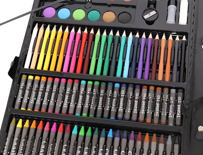 Zīmēšanas komplekts čemodānā