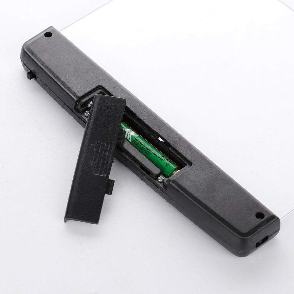 Grāmatu lampa lasīšanai tumsā