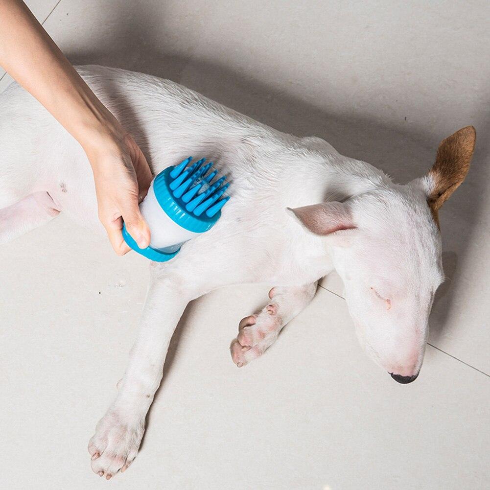 Silikona birste ar šampūna dispenseri mājdzīvniekiem