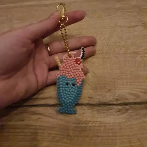 Dimantu mozaīka - atslēgu piekari