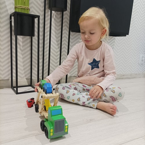 Koka kravas automašīna - evakuators + automašīnu komplekts