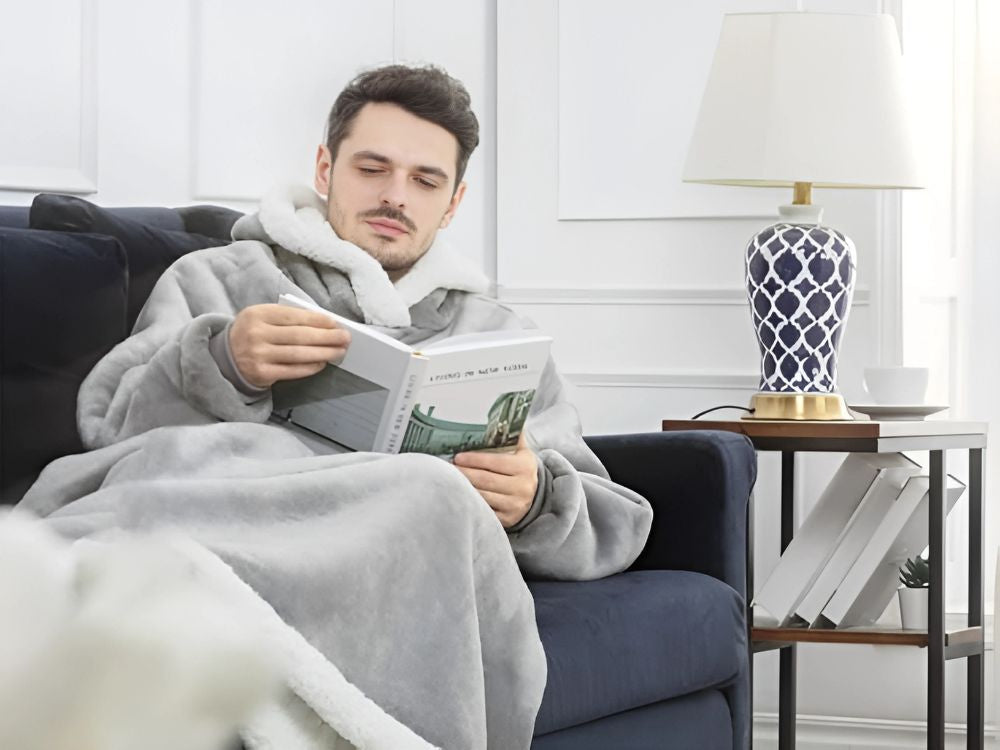 Silta sporta sedziņa ar lielu, oversized, biezu, mīkstu kapuci, gara, XXL izmēra halāta formā