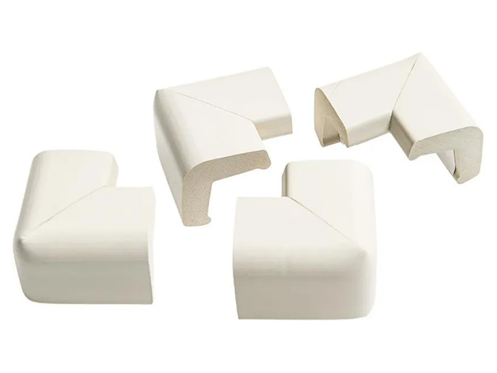 Putuplasta stūru aizsargi mēbeļu stūriem, baltas uzlīmes x4