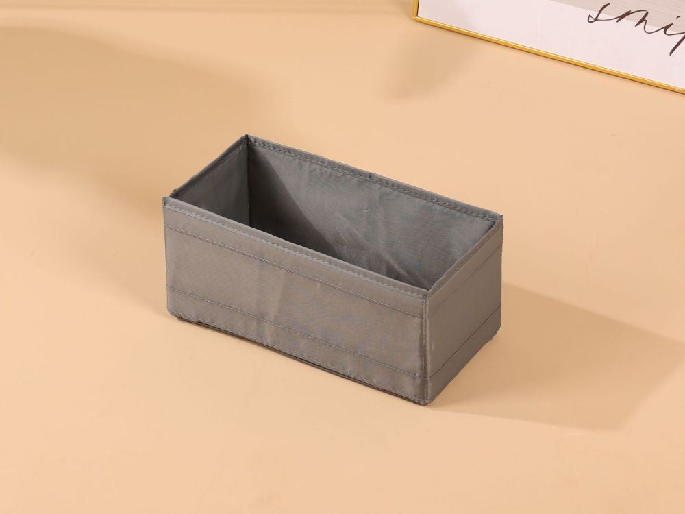 Krūštura organizators apakšveļa zeķes drēbju atvilktne skapis pelēks