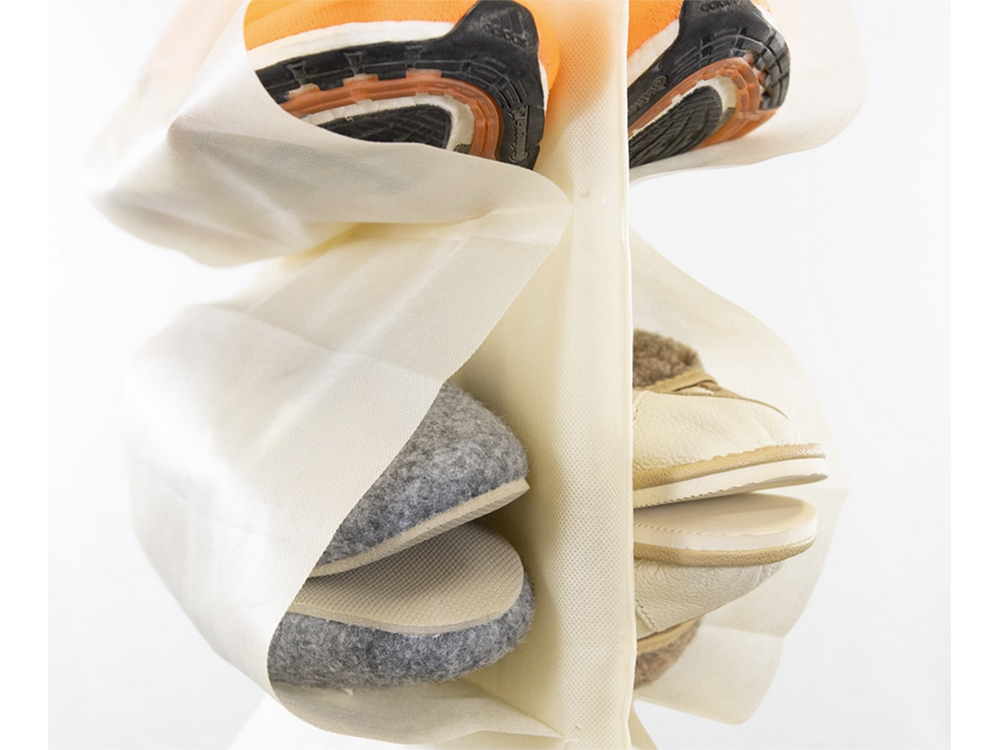 Apavu organizators skapja pakaramā apavu plauktam 12 pāriem