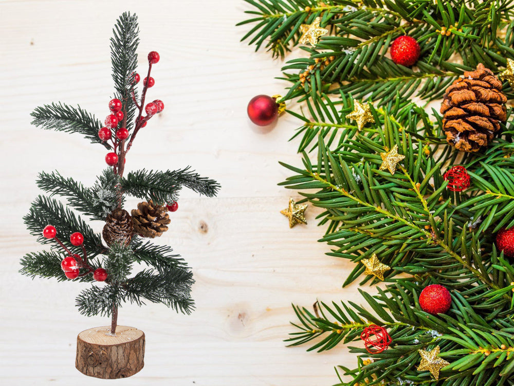 Ziemassvētku rotājumi, rakstāmgalda dekorēšana, galds, Ziemassvētku eglīte