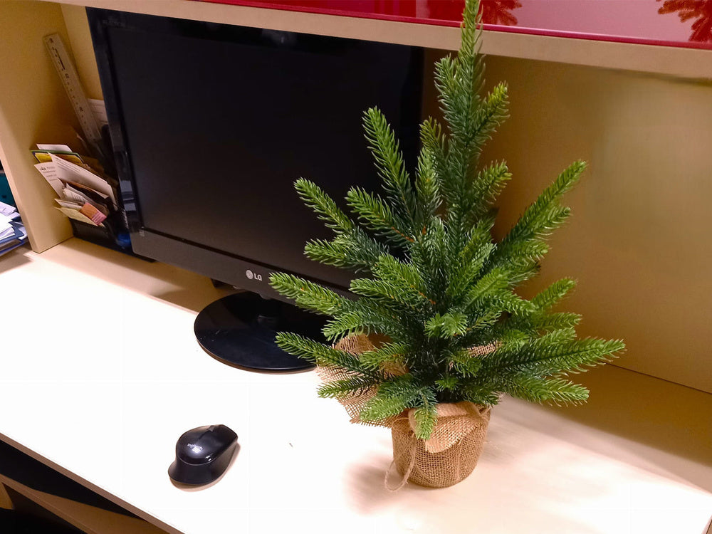 Mākslīgā Ziemassvētku eglīte, maza, 50 cm, dekoratīva eglīte rakstāmgaldam