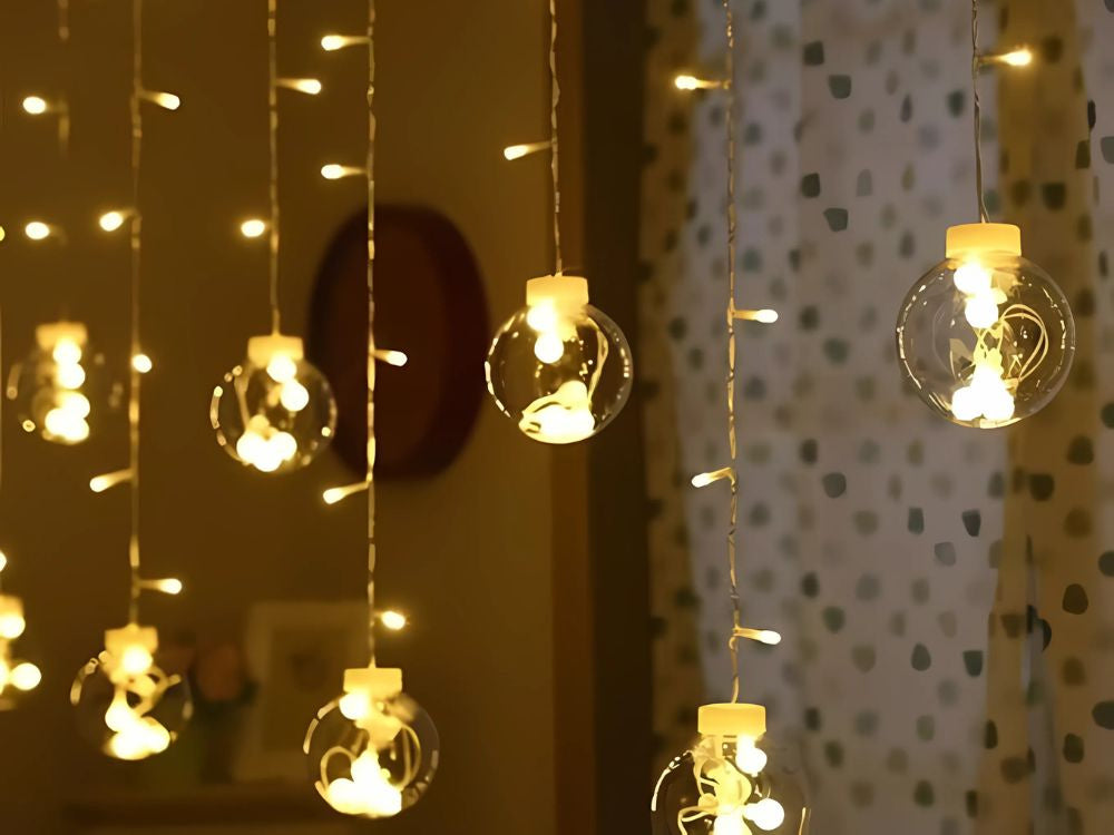 Gaismas aizkars, svētku vītne, bumba, dekorācija, 138 LED, siltas krāsas, IP44