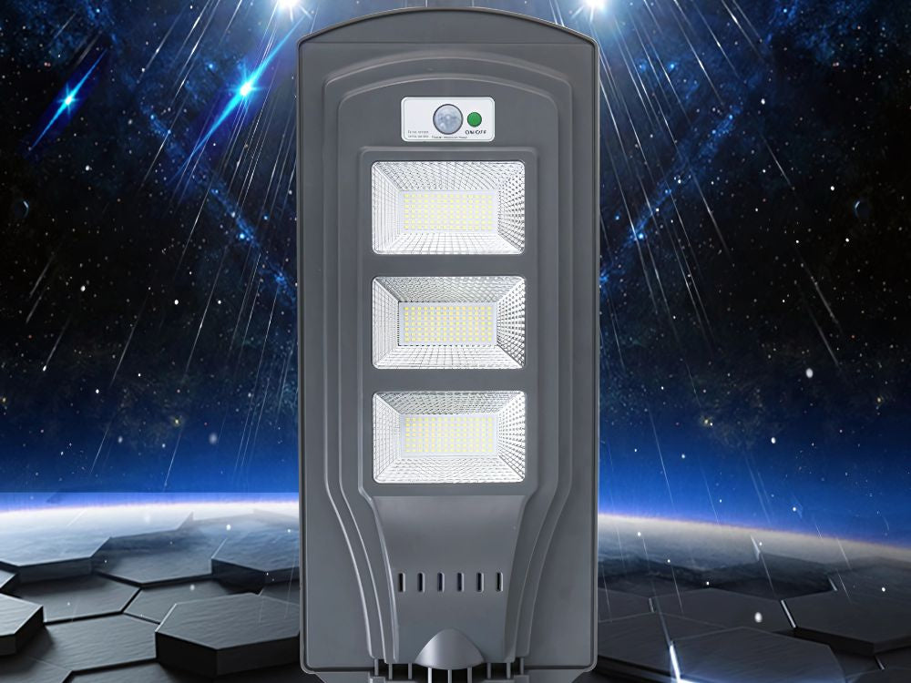 Saules ielu lampa ar tālvadības pulti, kustības un krēslas sensoru, IP65