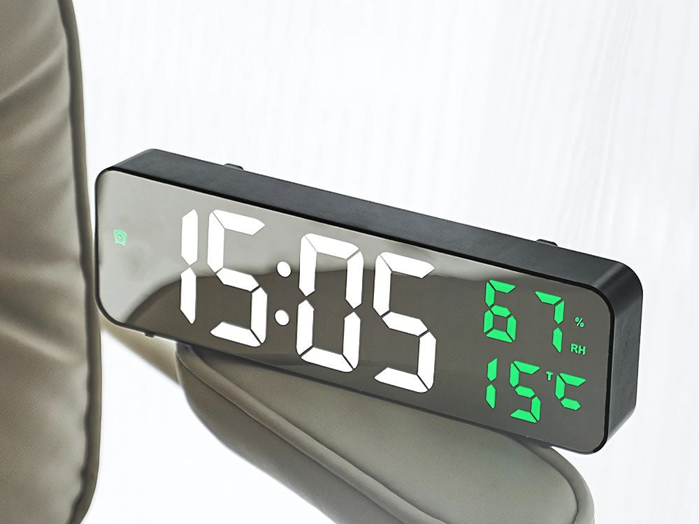 Elektroniskais pulkstenis, digitālais modinātājpulkstenis, termometrs, spogulis, stāvošs, USB baterijas