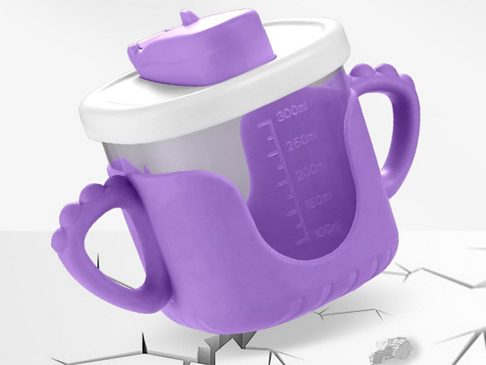Bērnu dzeršanas krūzīte ar silikona rokturiem, 300 ml, ar salmiņu